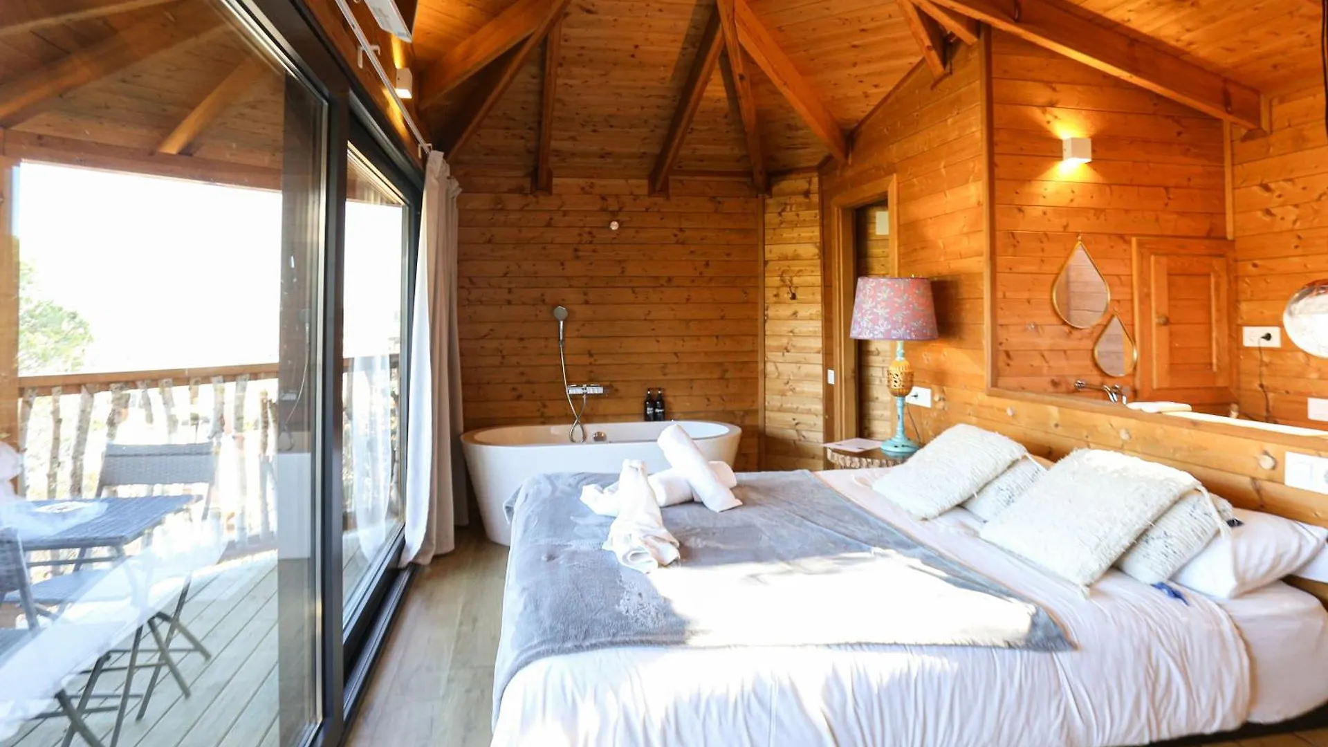 Les Suites Santa María de Palautordera Maison d'hôtes