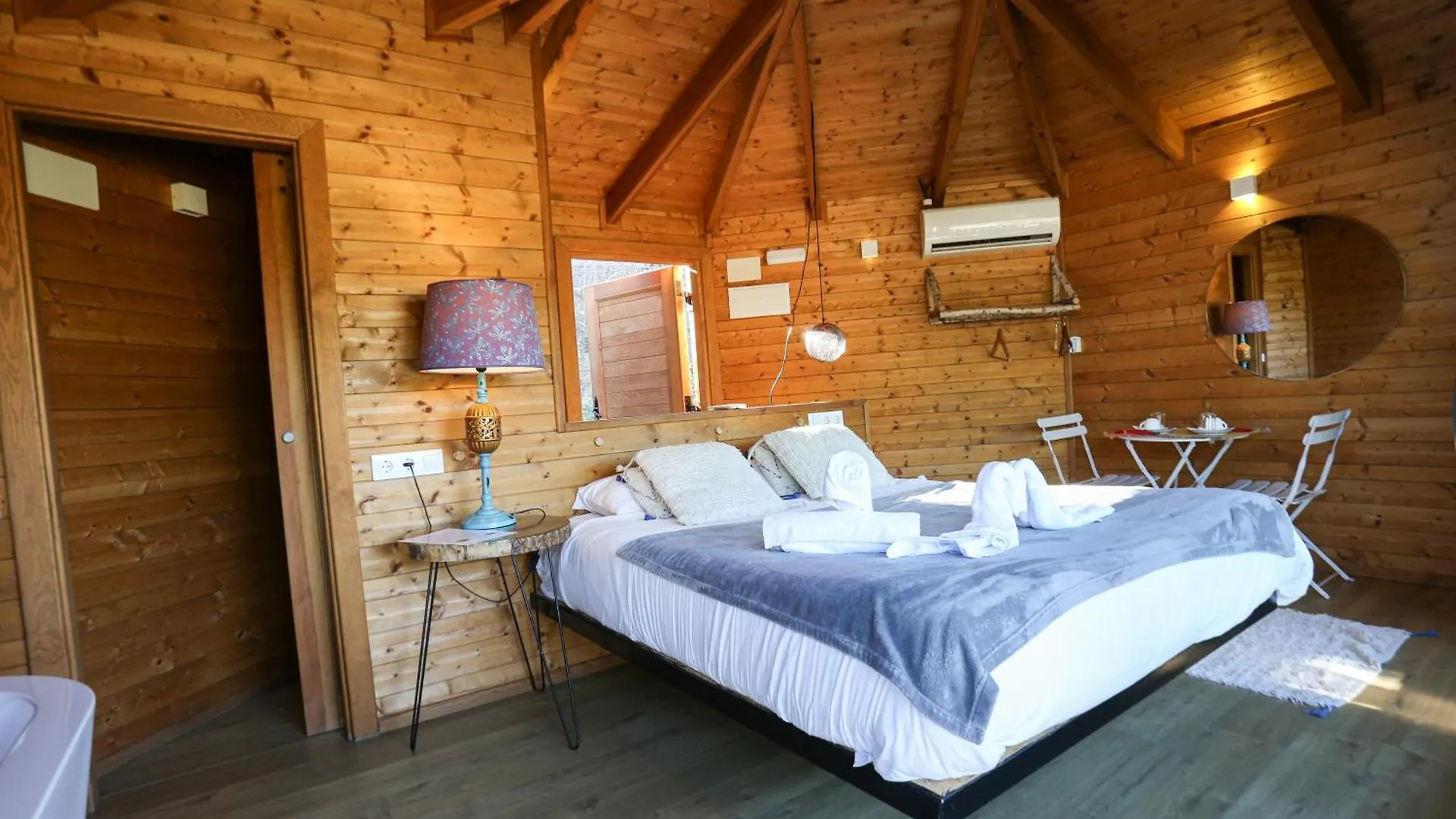 Les Suites Santa María de Palautordera Pensjonat