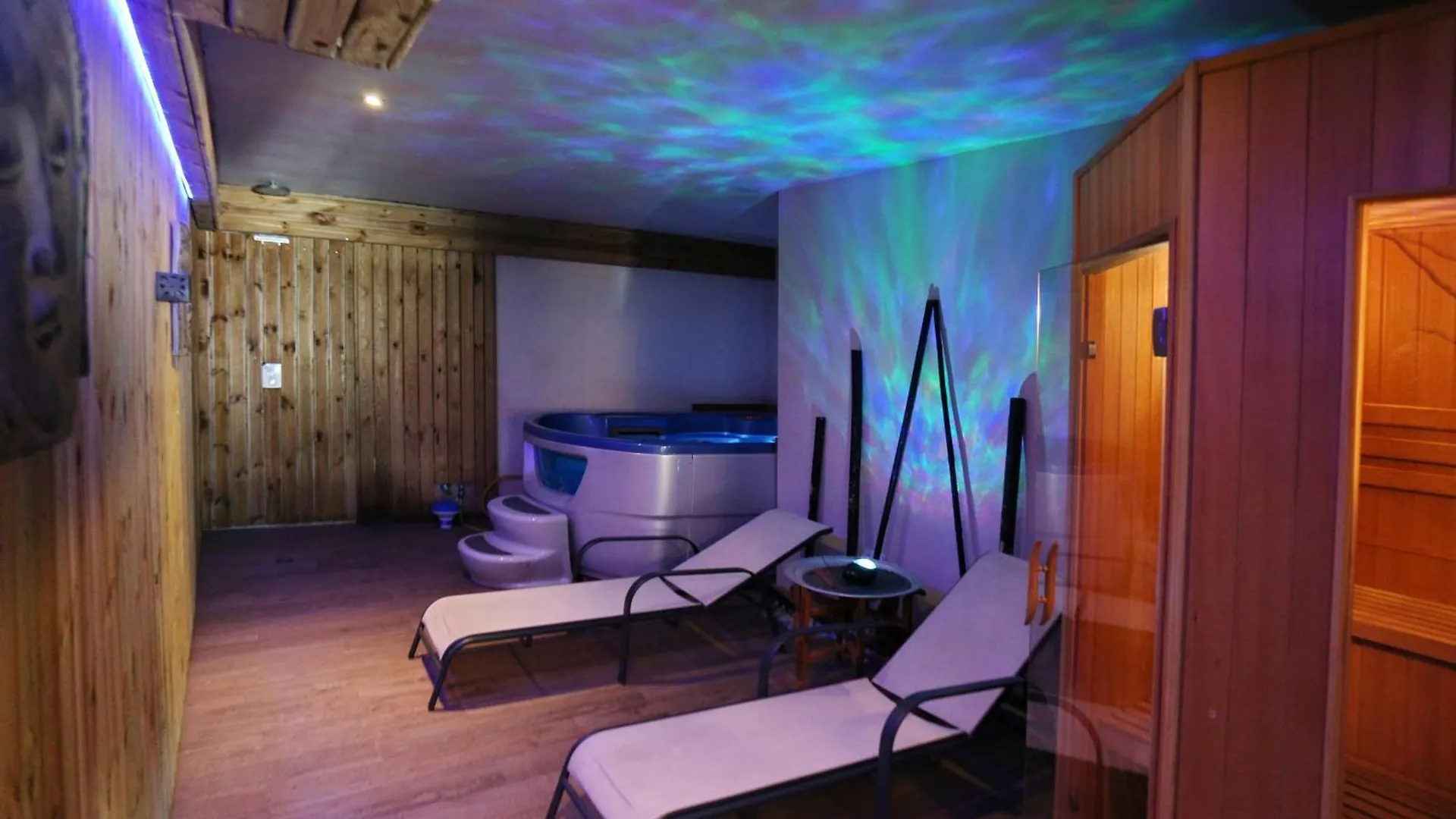 Les Suites Santa Maria de Palautordera Spain