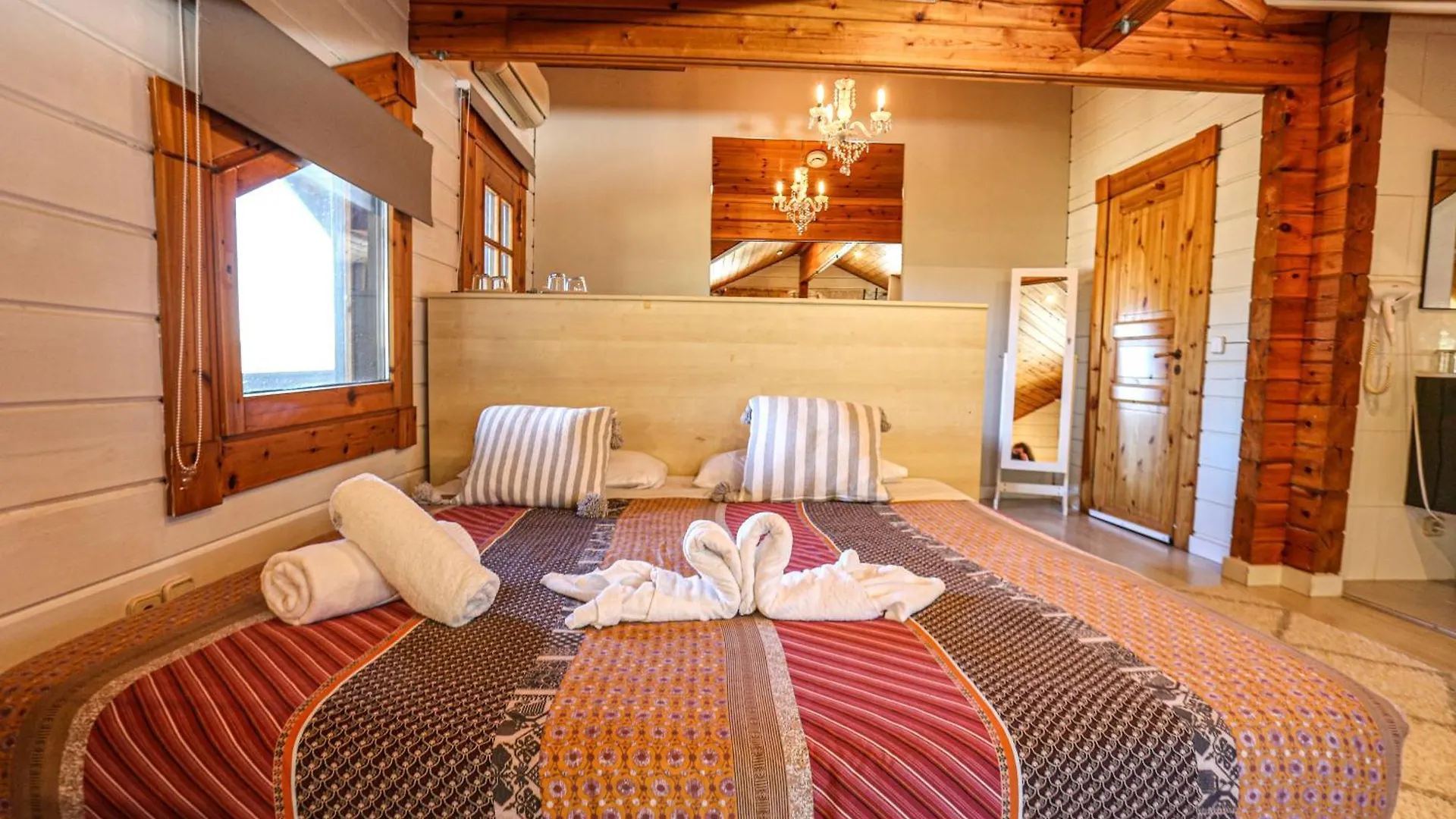 Les Suites Santa María de Palautordera 3*,  Hiszpania